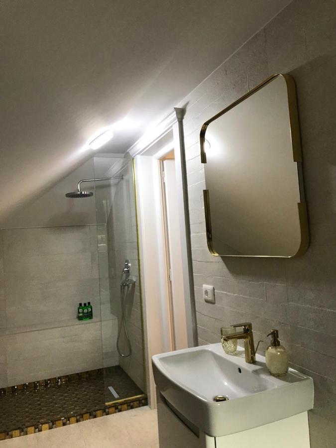 Augsburg Apart Piatra Neamţ Eksteriør billede